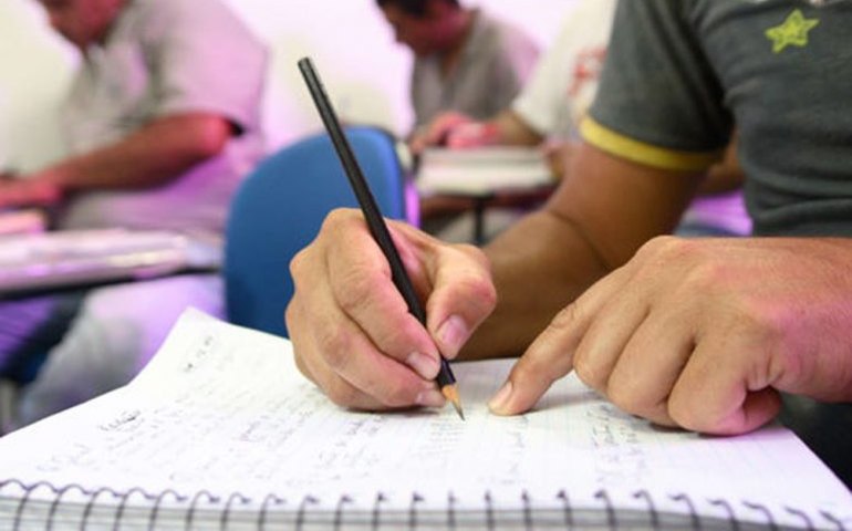 Escolas de Arapiraca vão fornecer EJA integrado a cursos profissionalizantes