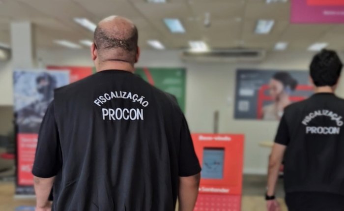 Procon Maceió fiscalizou agências bancárias e autuou duas unidades por irregularidades no atendimento