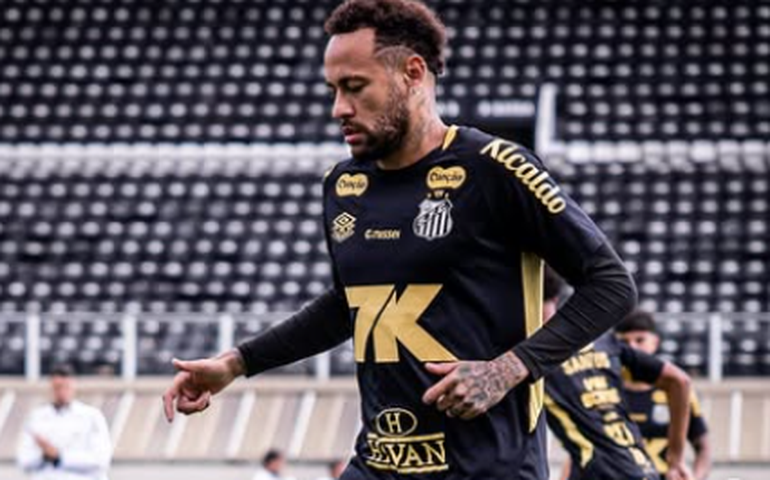 Neymar critica uso do VAR e cobra reação do Santos: 'Água está batendo na b****'