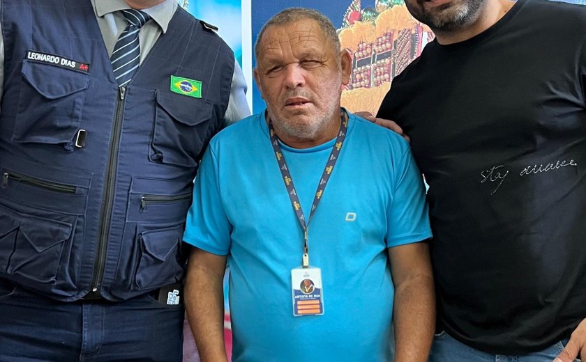 Artistas de rua são credenciados em Maceió