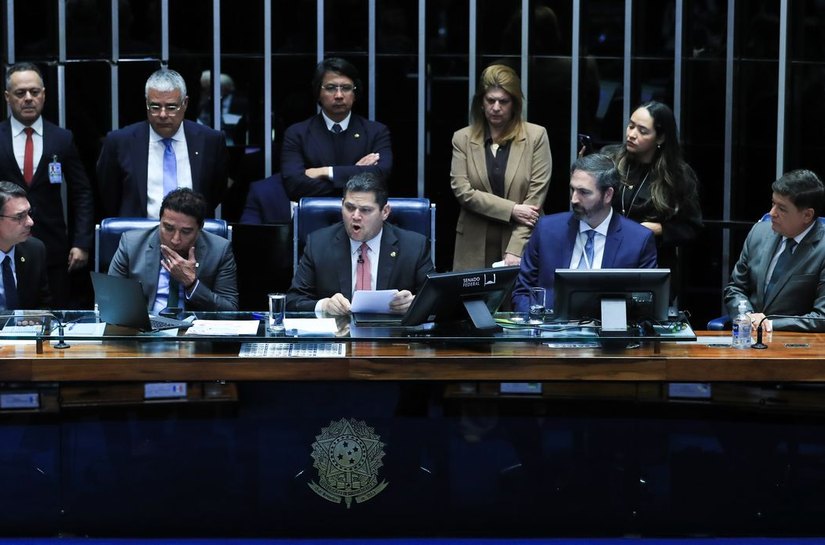 Senado aprova aumento do número de deputados federais para 531