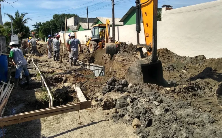 Justiça proíbe Conasa de abrir novas valas e fixa multa diária de R$ 50 mil em Palmeira dos Índios