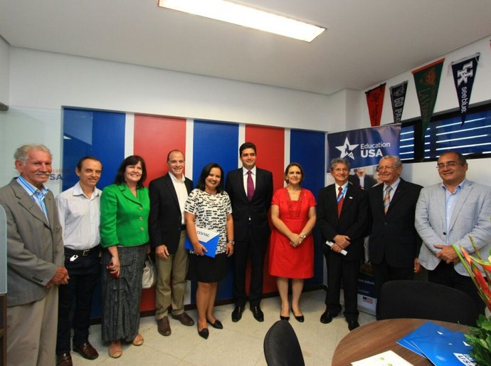 Diplomacia Americana instala escritório de intercâmbio em Maceió