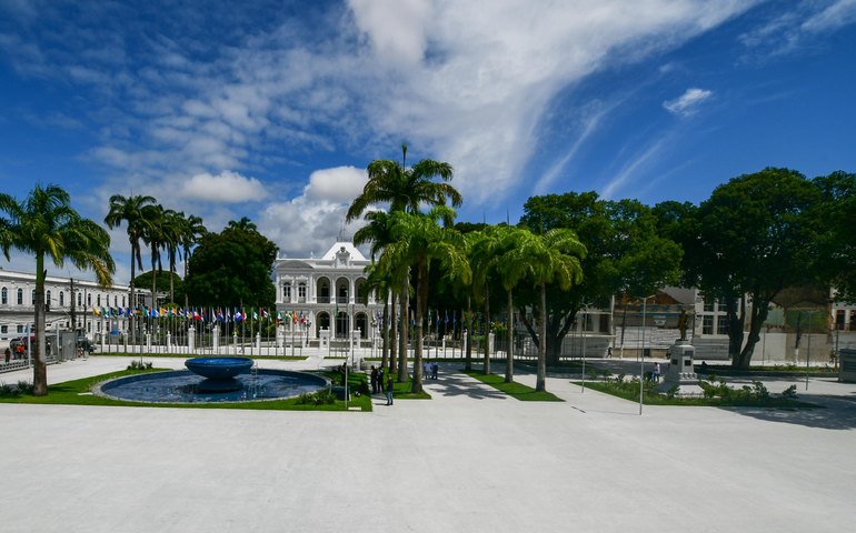 Governador inaugura revitalização da Praça Marechal Floriano nesta quinta (5)