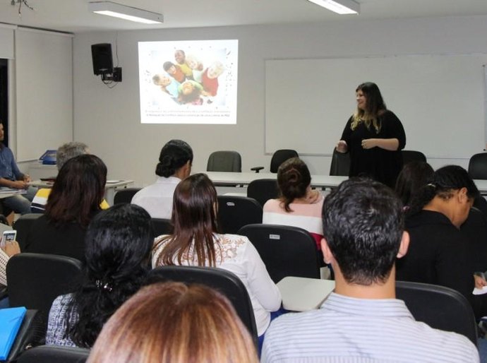 Esmal oferece curso de mediação de conflitos para cerca de 80 educadores da rede pública