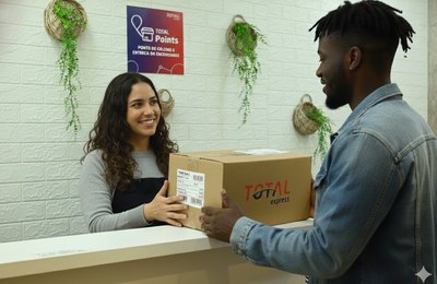 Total Express e Melhor Envio firmam parceria estratégica para impulsionar a logística de pequenas e médias empresas