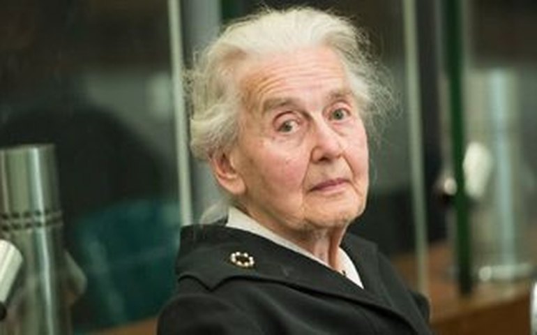 'Vovó nazista': Alemã de 95 anos é condenada a mais de um ano de prisão por negar Holocausto