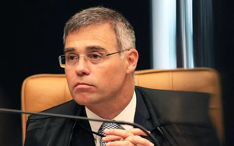 André Mendonça vota por manter benefícios fiscais a agrotóxicos, mas propõe revisão