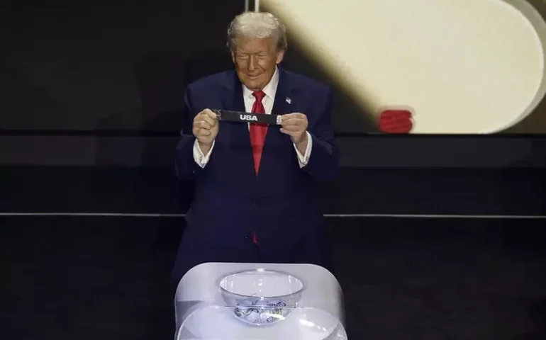 Trump elogia Pelé em sorteio da Copa do Mundo de 2026
