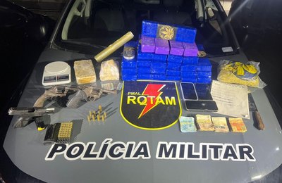 Batalhão de Rotam apreende mais de 20 kg de drogas e três armas de fogo na Santa Lúcia