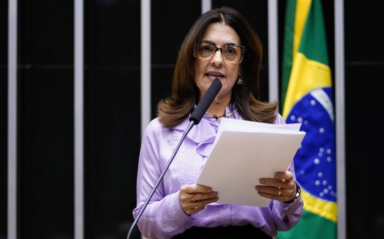 Comissão aprova projeto que condiciona o seguro-desemprego à prestação de serviço em órgão público