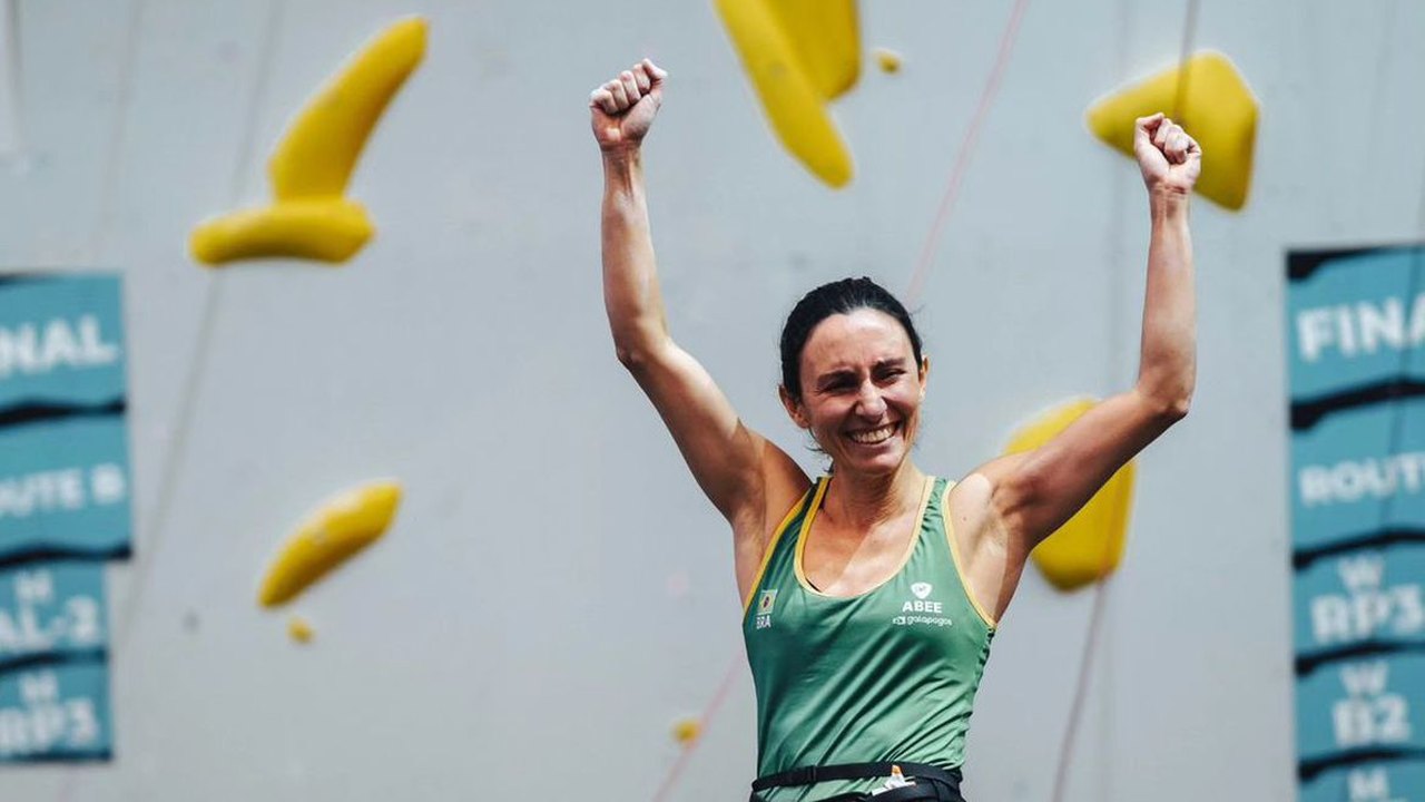 Marina Dias leva ouro inédito para o Brasil no Mundial de Paraescalada