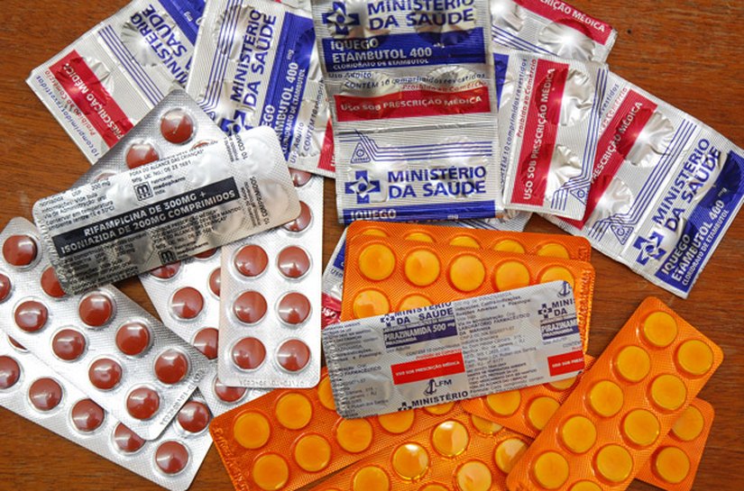 Saúde normatiza prescrição de medicamentos