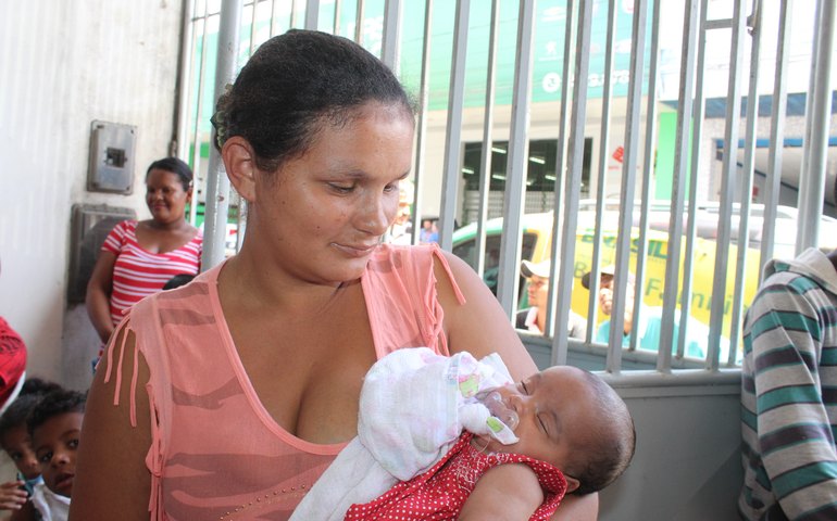 Arapiraca faz segunda entrega de cestas nutricionais a gestantes e nutrizes