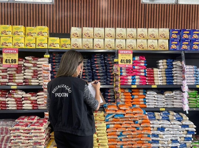 Procon Maceió divulga pesquisa de itens da Cesta Básica