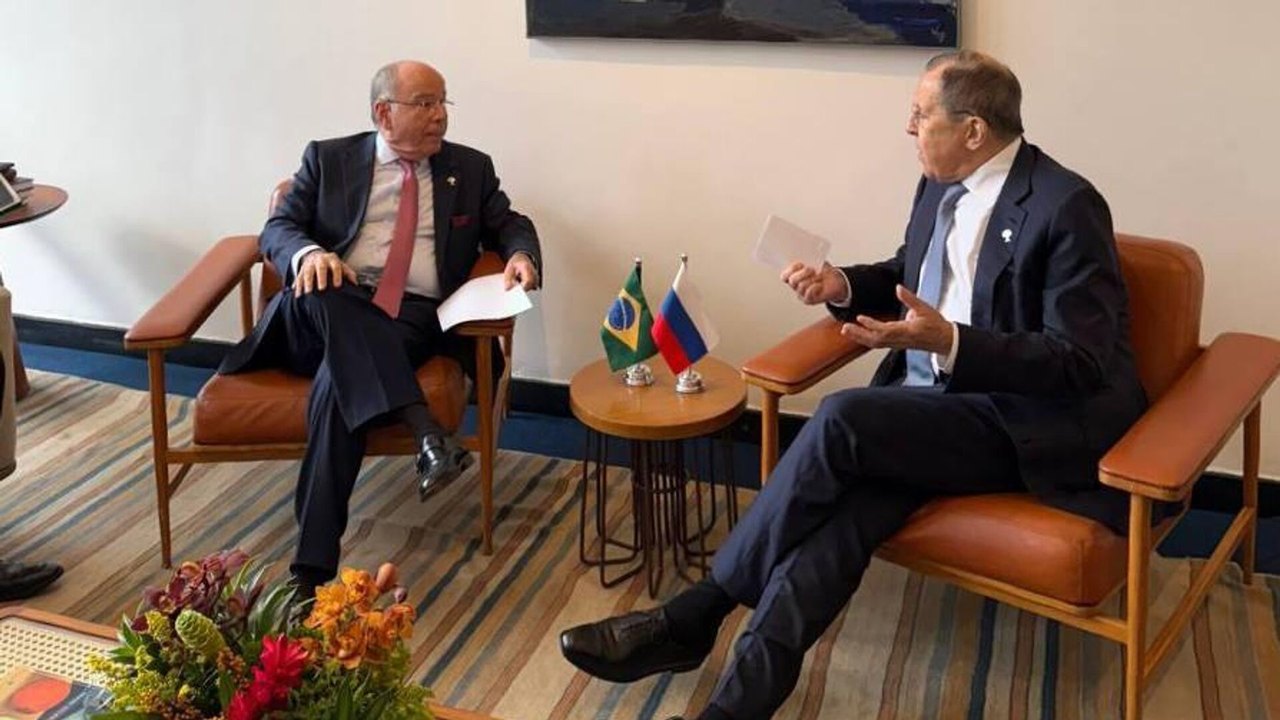 Lavrov se reúne com chanceler brasileiro à margem da Cúpula do BRICS no Rio