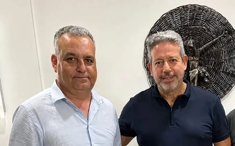 PL e PP oficializam aliança e fecham dobradinha com Alfredo Gaspar e Arthur Lira ao Senado
