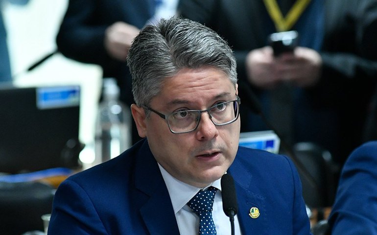 CAE vai ouvir Jean Paul Prates sobre fim da paridade no preço do petróleo