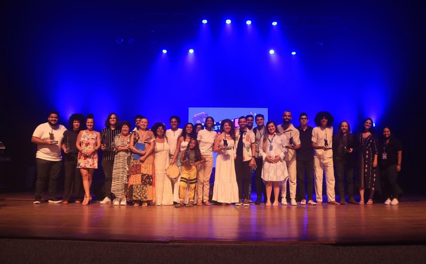 Festival Em Cantos de Alagoas revela novos talentos da música popular em grande final