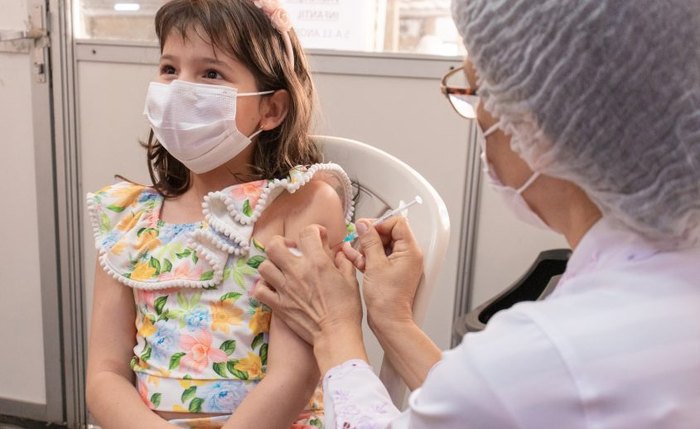 Vacinação pediátrica em Maceió