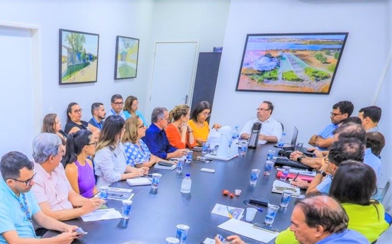 Em reunião com secretários, prefeito Luciano anuncia mais obras em Arapiraca