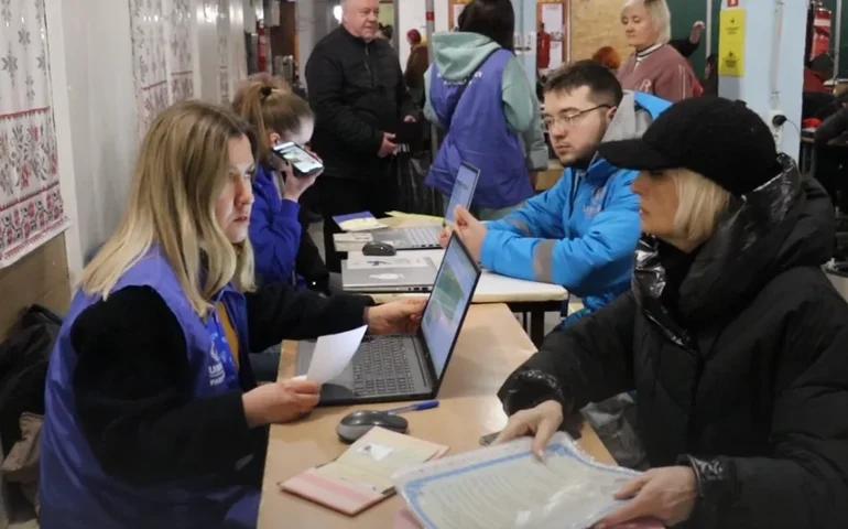 Após inverno brutal, milhões de pessoas na Ucrânia enfrentam deslocamento crescente e incerteza