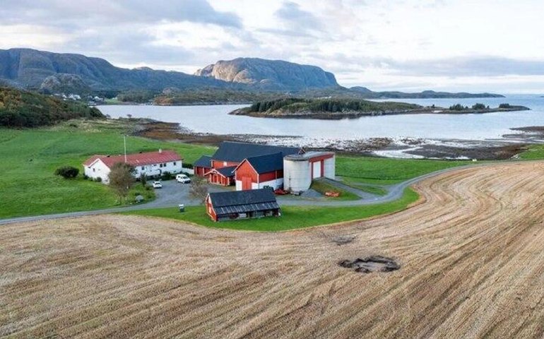 Enterro viking único na Noruega revela conchas misteriosas e joias intactas do século IX