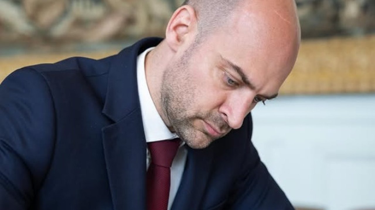 França expulsará dois diplomatas iranianos em retaliação à agressão de franceses no Irã