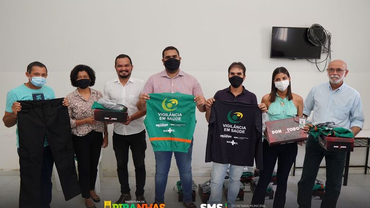 Prefeitura entrega novos fardamentos aos agentes de combate às endemias de Piranhas