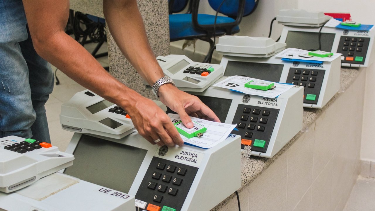 Preparação das urnas eletrônicas começa nesta sexta-feira (16)