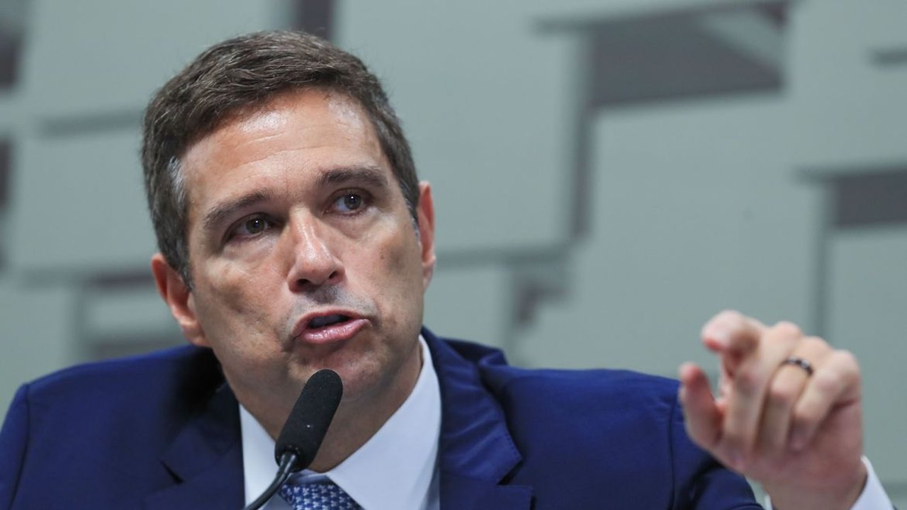 Não se consegue estabilidade social com inflação descontrolada, reforça Campos Neto