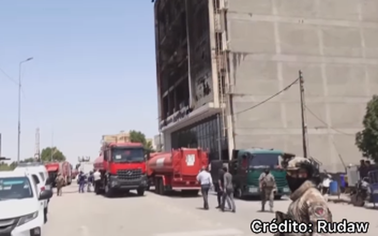 Iraque: incêndio em shopping inaugurado há uma semana deixa dezenas de mortos
