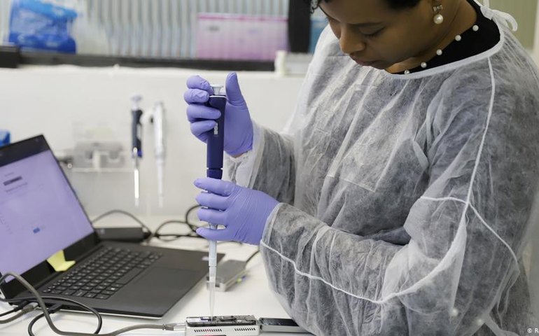 Universidades brasileiras se adaptam para responder à pandemia