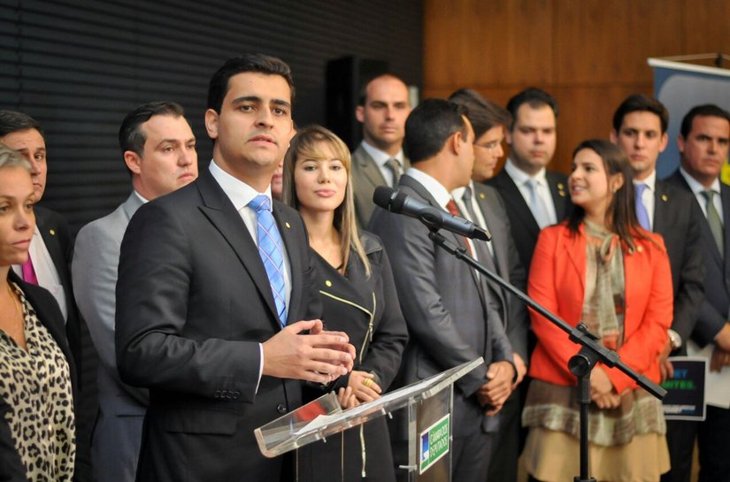 Frente Parlamentar Pela Internet Livre atrai grande número de parlamentares