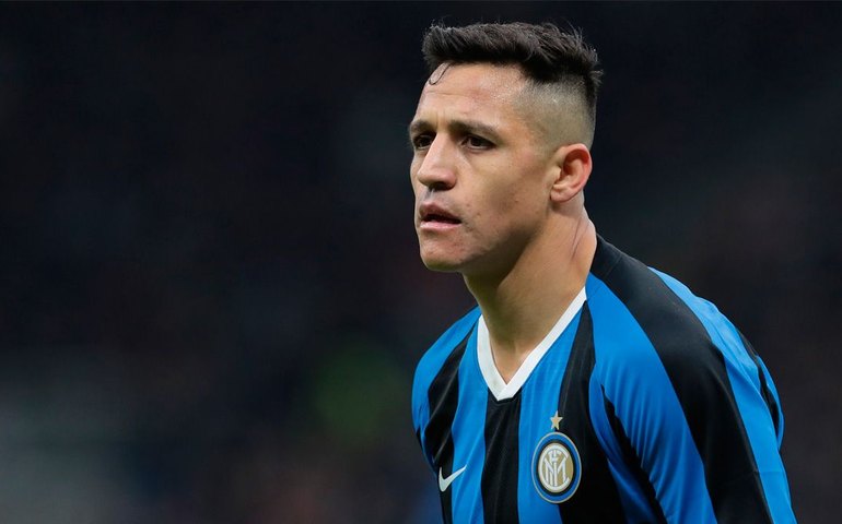 Sonho de brasileiros, Alexis Sánchez desembarca em Milão para retorno à Internazionale