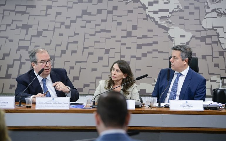 Conselho de Comunicação do Congresso defende regulamentação urgente da inteligência artificial