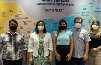 Prefeita Marcela Gomes entrega na Seades projeto de complexo nutricional para Novo Lino 
