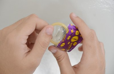 Sesau orienta população sobre como prevenir Infecções Sexualmente Transmissíveis