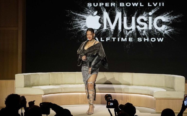 Rihanna vai condensar seus sucessos em 13 minutos no show do Super Bowl