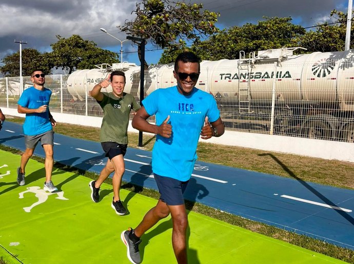 Itec promove manhã de saúde e integração na orla de Pajuçara