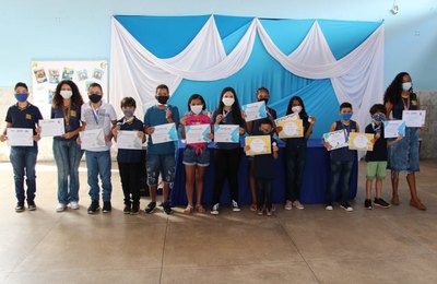 Escola Municipal de Coruripe homenageia alunos vencedores de competições nacionais