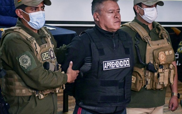 Chefes militares de golpe fracassado na Bolívia vão pa prisão de segurança máxima