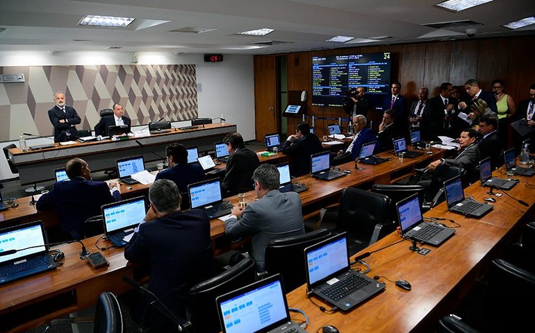 CCJ cancela reunião que votaria perda de imóvel usado como cativeiro em sequestro