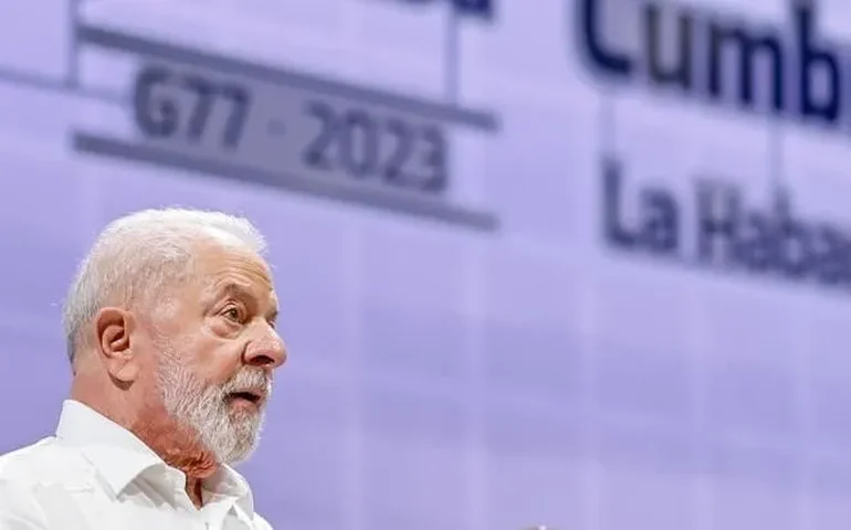 Lula critica embargo dos EUA contra Cuba e diz que ilha defende governança global mais justa