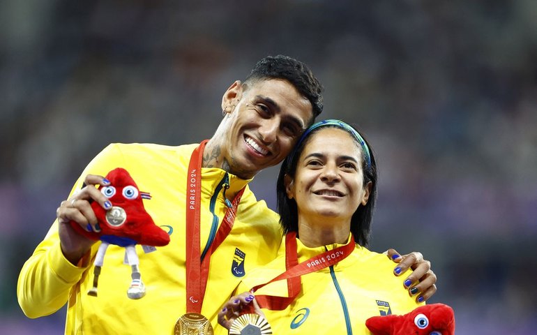 Jerusa Geber vence os 100m e conquista primeiro ouro