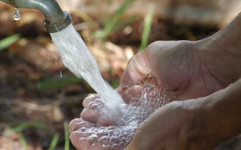 Casal realiza obras em bairros de Arapiraca para reforçar abastecimento