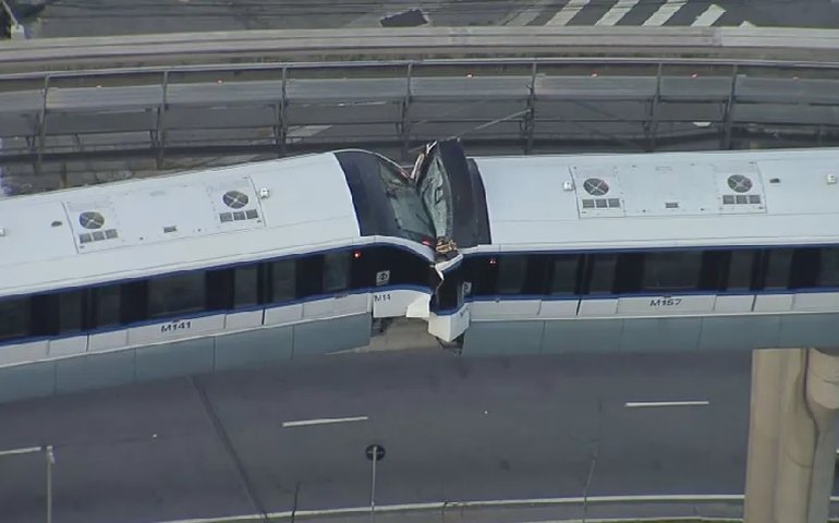 Colisão entre trens paralisa Linha-15 Prata do Metrô de SP
