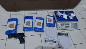 Motorista é preso com 14 kg de cocaína no estacionamento de supermercado em Aracaju