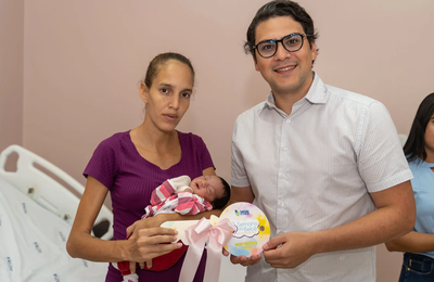 Entrega da chave da cidade marca abertura da Semana do Bebê 2025 em Santana do Ipanema