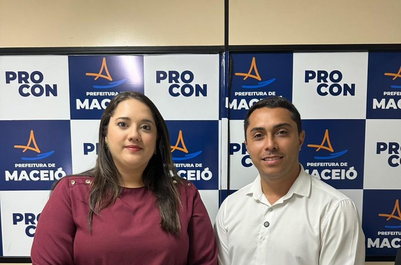 Vereador David do Emprego leva denúncias ao Procon e órgão notifica BRK e Casal por irregularidades no abastecimento em residenciais de Maceió